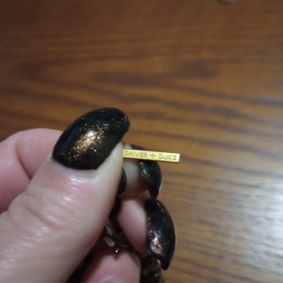 Beautiful Shiver and Duke Necklace - Picture 1 of 2